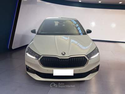 Skoda Fabia IV 2022 1.0 mpi Young Edition 80cv Bianco usata Torino