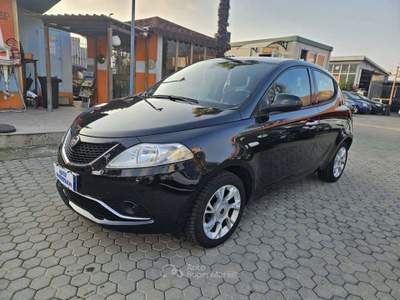 Lancia Ypsilon Ypsilon III  1.2 Opening edition 69cv NEOPATENTATI OK Nero usata Milano
