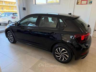 Volkswagen Polo 1.0 TSI DSG Life Nero usata Spoltore