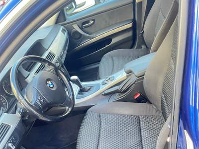 BMW Serie 3 320d 320D STATION WAGON - CAMBIO AUTOM MOTORE KM 120000 Blu/Azzurro usata Varese