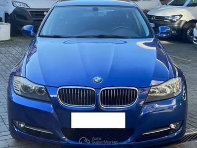 BMW Serie 3 320d 320D STATION WAGON - CAMBIO AUTOM MOTORE KM 120000 Blu/Azzurro usata Varese