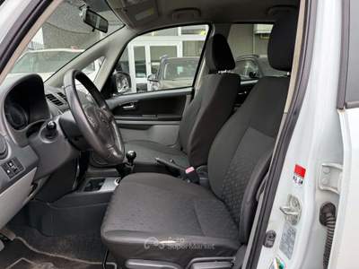 Suzuki SX4 120cv Bianco usata Lallio