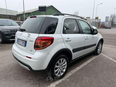 Suzuki SX4 120cv Bianco usata Lallio