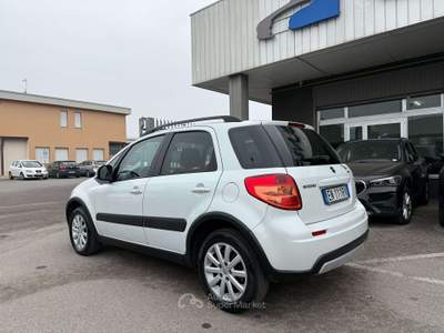 Suzuki SX4 120cv Bianco usata Lallio