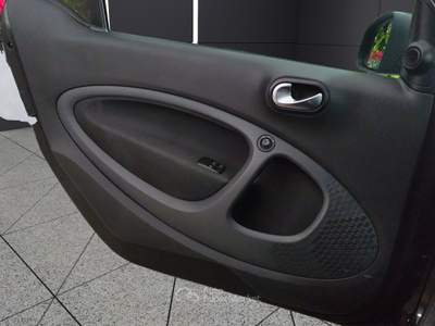 Smart ForTwo fortwo 70 1.0 twinamic Passion Nero usata Pompei
