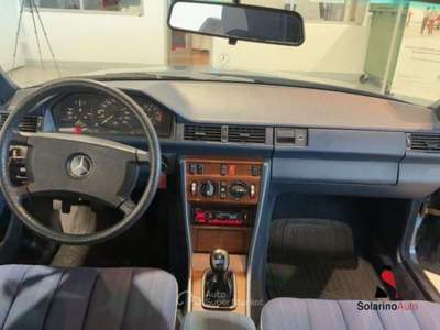 Mercedes-Benz Classe E CE Coupe Blu/Azzurro usata Bedizzole