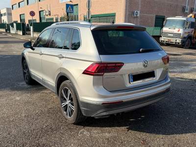 Volkswagen Tiguan 2.0 tdi Executive 4motion 150cv Grigio usata Pianoro