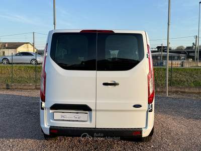Ford Transit Custom 320 2.0 tdci 130cv Trend combi L1H1 E6.2 Bianco usata San Pietro in Gu