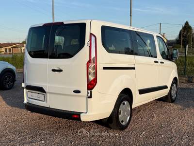 Ford Transit Custom 320 2.0 tdci 130cv Trend combi L1H1 E6.2 Bianco usata San Pietro in Gu