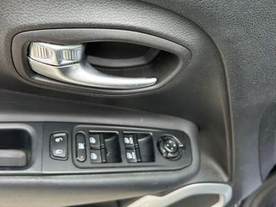 Jeep Renegade 1.4 m-air Limited fwd 140cv Grigio usata Altidona