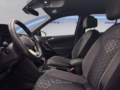Volkswagen Tiguan Tiguan 2.0 Tdi 150 Cv Scr Dsg R-Line Blu/Azzurro usata Cassola