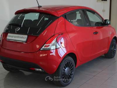 Lancia Ypsilon 1.2 69 CV 5p. GPL Ecochic Ele.Bl Rosso usata Potenza