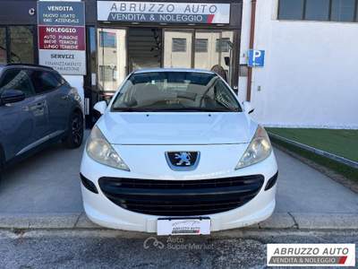 Peugeot 207 HDi 70CV 3p. XS Easy Bianco usata Città Sant'Angelo