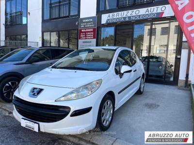 Peugeot 207 HDi 70CV 3p. XS Easy Bianco usata Città Sant'Angelo