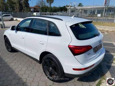Audi Q5  2.0 TDI 177 CV quattro S tr. Bianco usata Latina