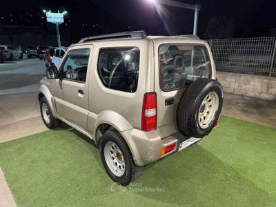 Suzuki Jimny  1.5 ddis td 4wd Oro usata Spigno Saturnia