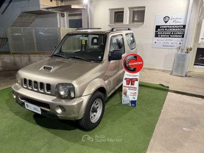 Suzuki Jimny  1.5 ddis td 4wd Oro usata Spigno Saturnia