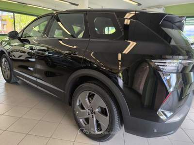 Opel Grandland 1.2 hybrid Edition 145cv e-dcs6 Nero usata Calco