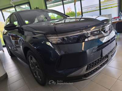 Opel Grandland 1.2 hybrid Edition 145cv e-dcs6 Blu/Azzurro usata Calco