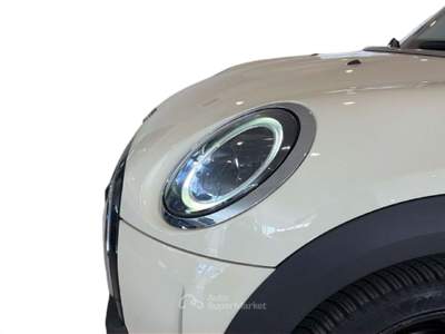 MINI Cooper Mini IV F55 2021 5p 5p 1.5 Classic auto Beige usata Milano