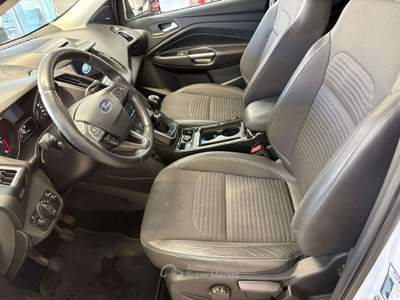 Ford Kuga 1.5 tdci Titanium 120cv *SUPER PROMO* Bianco usata Roma