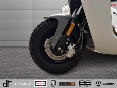XEV Kitty  Bianco usata Torino