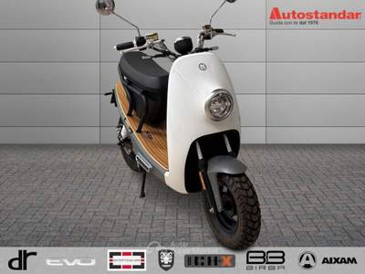 XEV Kitty  Bianco usata Torino