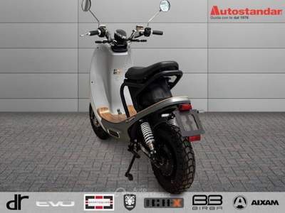 XEV Kitty  Bianco usata Torino