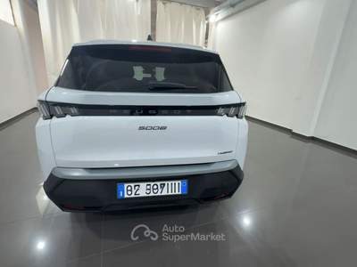 Peugeot 5008 5008 1.2 hybrid Allure 145cv 7p.ti e-dcs6 Bianco usata Piombino Dese