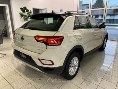 Volkswagen T-Roc T-Roc 2.0 tdi scr Life 150cv dsg Beige usata Piombino Dese