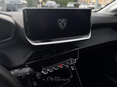 Peugeot 208 208 1.2 hybrid Allure 145cv e-dcs 6 Nero usata Piombino Dese
