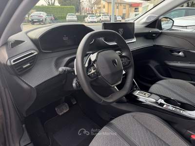 Peugeot 208 208 1.2 hybrid Allure 145cv e-dcs 6 Nero usata Piombino Dese