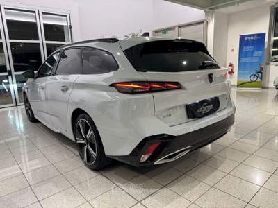 Peugeot 308 308 SW 1.5 bluehdi GT s&s 130cv eat8 Bianco usata Piombino Dese