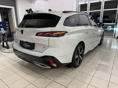 Peugeot 308 308 SW 1.5 bluehdi GT s&s 130cv eat8 Bianco usata Piombino Dese