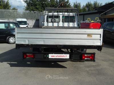 Iveco Daily 35.12 TDI PASSO LUNGO Bianco usata Qualiano