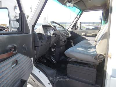 Iveco Daily 35.12 TDI PASSO LUNGO Bianco usata Qualiano