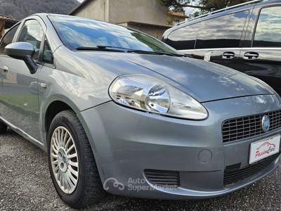 Fiat Grande Punto 1.4 16v 95cv NEOPATENTATI OK MOLTO RICHIESTA! Argento usata Airuno