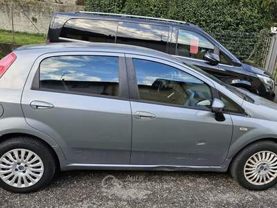 Fiat Grande Punto 1.4 16v 95cv NEOPATENTATI OK MOLTO RICHIESTA! Argento usata Airuno