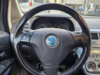 Fiat Grande Punto 1.4 16v 95cv NEOPATENTATI OK MOLTO RICHIESTA! Argento usata Airuno