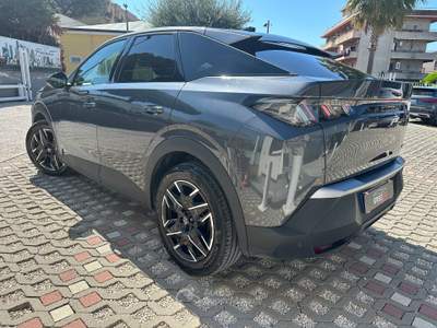 Peugeot 3008 Benzina-Hybrid 136 CV e-DCS7 Allure Grigio usata Sant'Anastasia