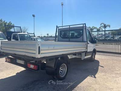 Ford Transit cassone fisso - 2017 - 2.0 usata San Michele Salentino