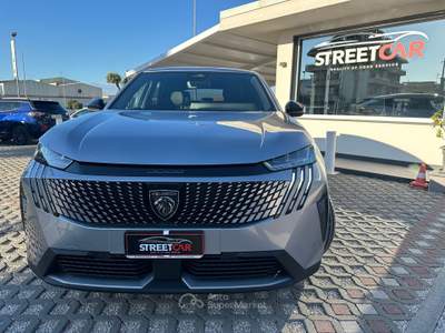 Peugeot 3008 benzina-Hybrid 136 CV e-DCS7 Allure Essence Argento usata Sant'Anastasia