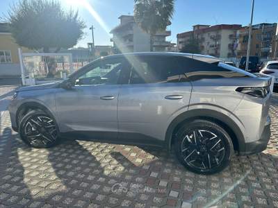 Peugeot 3008 benzina-Hybrid 136 CV e-DCS7 Allure Essence Argento usata Sant'Anastasia