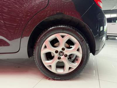 Citroen C3 aut. Exclusive AUTOMATICO Nero usata Agliana