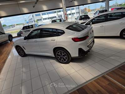 BMW X4 xDrive20i Mhev 48V Msport -NAVI,RETROCAM Bianco usata Vignola