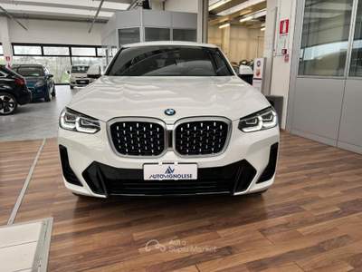 BMW X4 xDrive20i Mhev 48V Msport -NAVI,RETROCAM Bianco usata Vignola