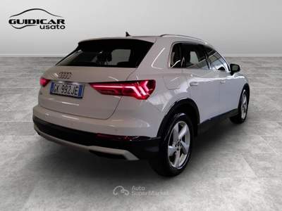 Audi Q3 35 2.0 TDI Business Advanced Bianco usata Lucca