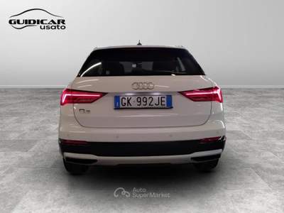 Audi Q3 35 2.0 TDI Business Advanced Bianco usata Lucca