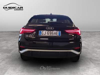 Audi Q3 35 2.0 TDI S line Edition S tronic Nero usata Lucca
