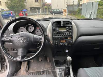 Toyota RAV4 4x4 Grigio usata Giulianova